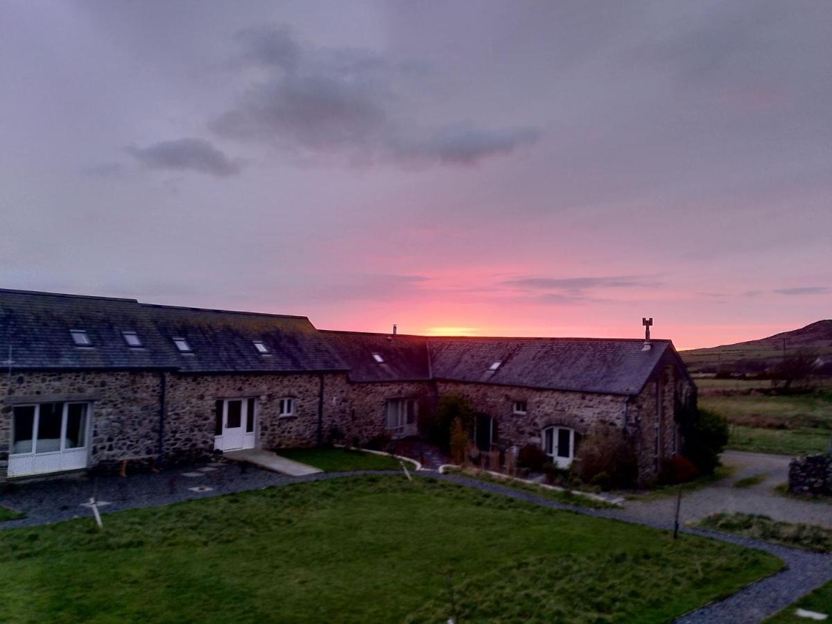 The Workshop- Eco Cottage By The Coastal Path Goodwick Exterior foto