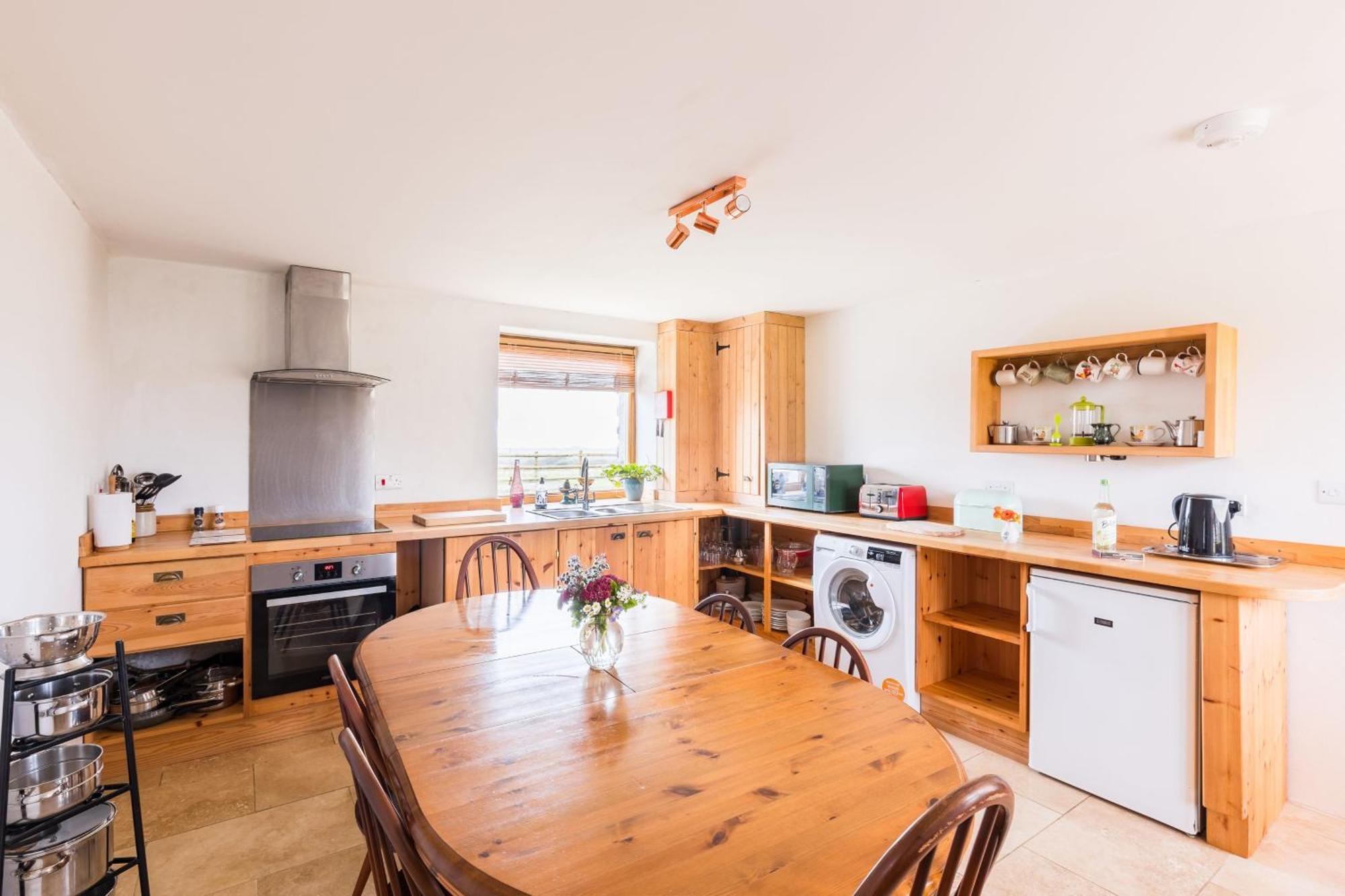 The Workshop- Eco Cottage By The Coastal Path Goodwick Exterior foto